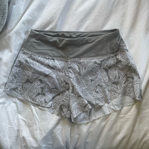 Athleta Floral Laser Running Shorts 3.5” Gray